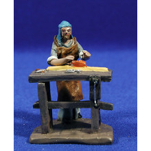 Pastor carpintero con mesa 8 cm ropa y barro Figuralia Pastor carpintero con mesa 8 cm ropa y barro Figuralia