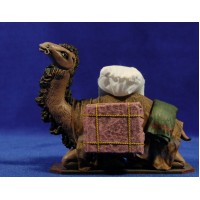 Camello sentado 14 cm ropa y barro Figuralia