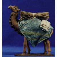 Camello de pie 14 cm ropa y barro Figuralia