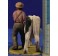 Pastor popular con vaca 8 cm barro pintado Delgado