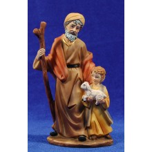 Pastor viejo con niño y cordero pequeño en brazos 15 cm resina