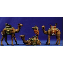 Grupo 3 camellos 11 cm resina